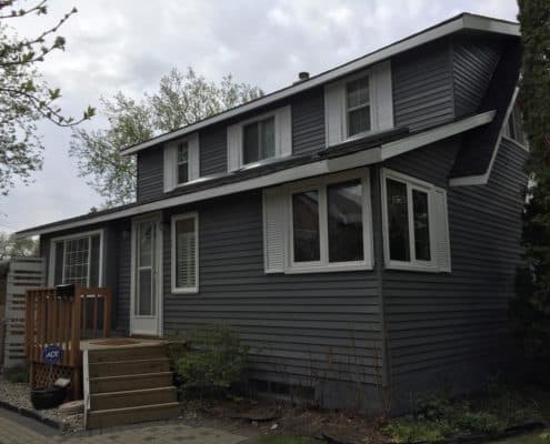 house-exterior-and-deck-painting hamilton